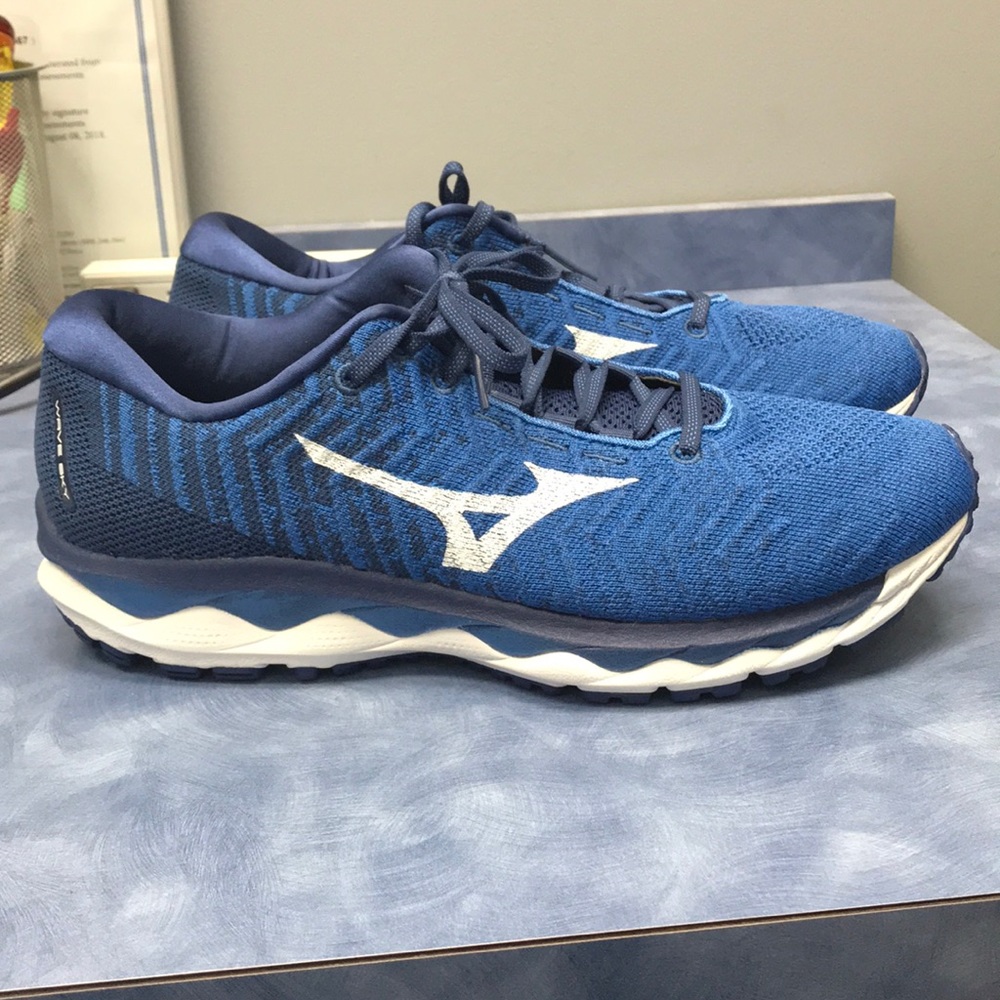 Mizuno Running Shoes